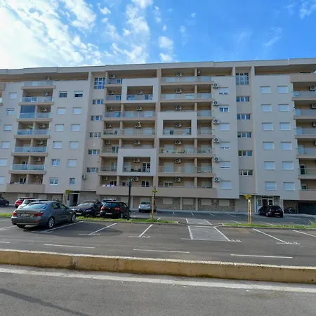 Darija 3 Apartment *